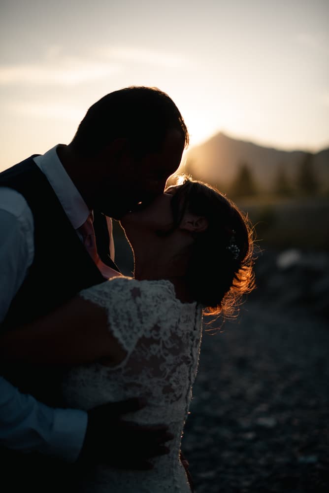 photographe de mariage en montagne couché de soleil Haute Savoie