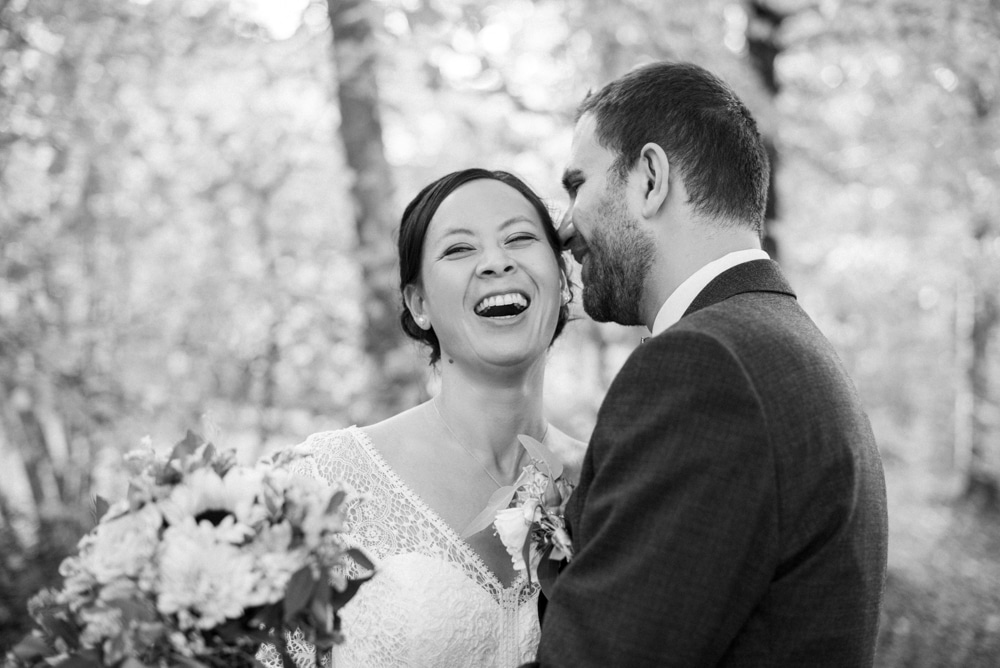 photographe mariage Annecy - images couple spontanées
