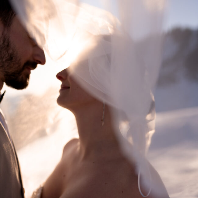 séance after day mariage couple lumière coucher de soleil voile haute savoie